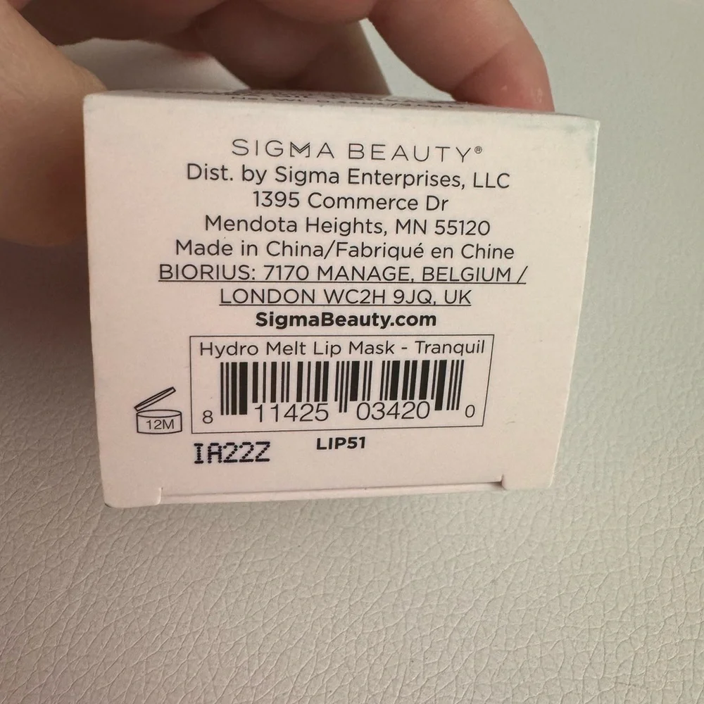Sigma hydro melt lip mask